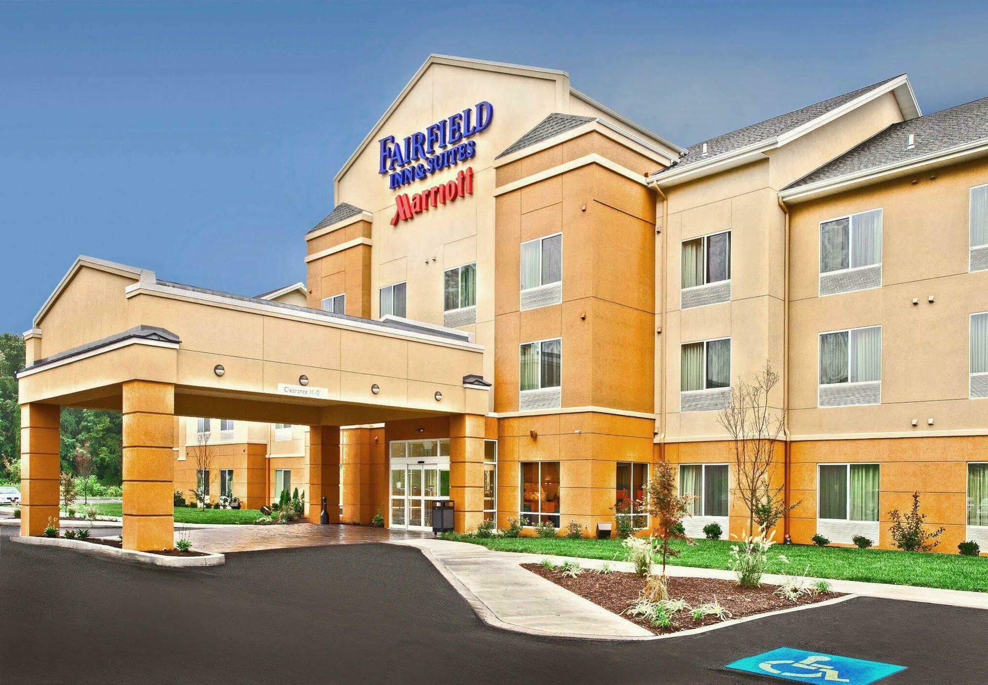 Fairfield Inn & Suites By Marriott Harrisburg West/New Cumberland Exterior photo